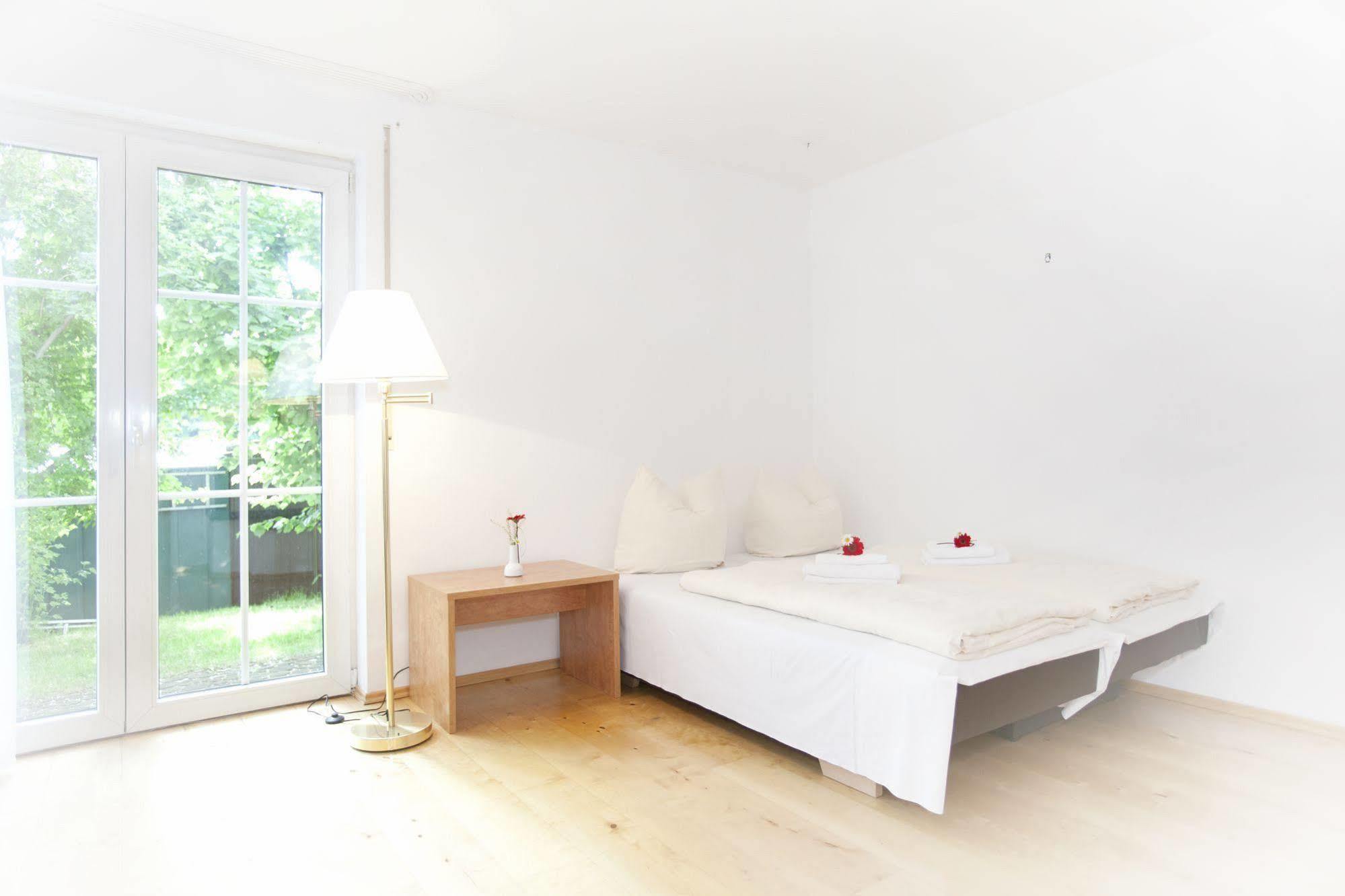 Hotelpension Zum Gockl Allershausen Exterior photo