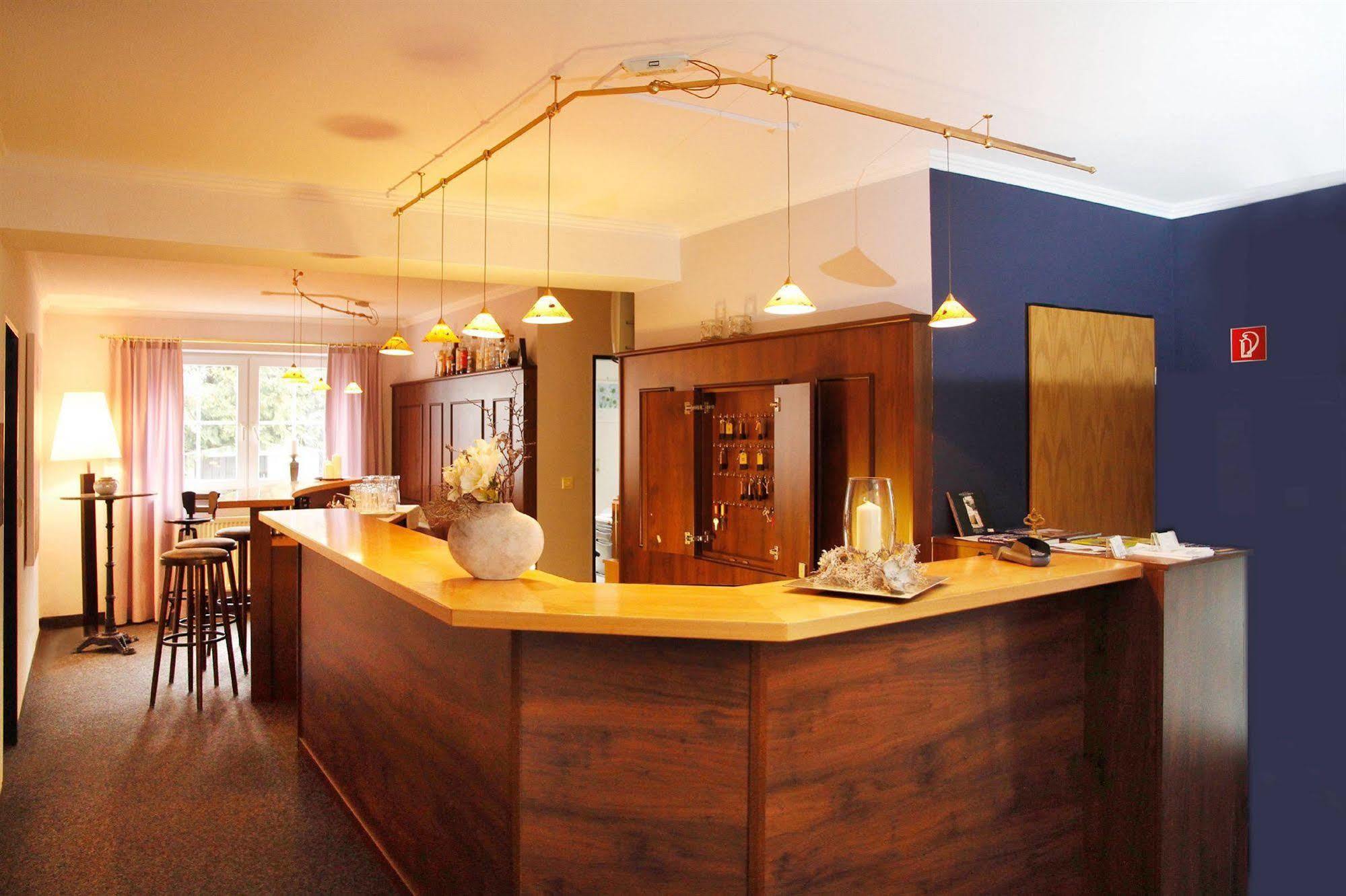 Hotelpension Zum Gockl Allershausen Exterior photo